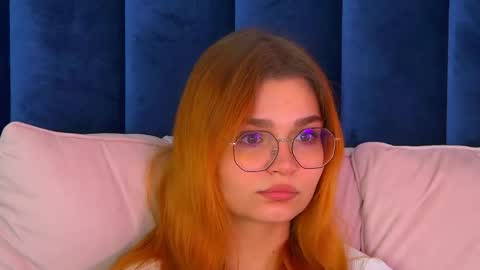 BellaMarebelle online show from October 16, 4:45 am