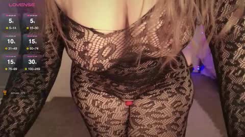 Bella Monroe online show from December 1, 5:27 am