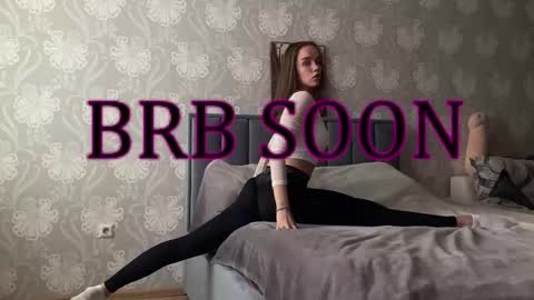 bellaparker_ online show from October 2, 1:32 pm
