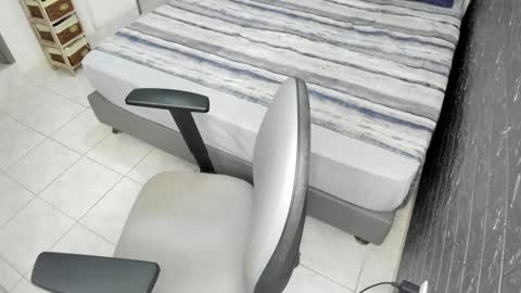 Bella  Angelycal online show from September 30, 1:54 pm