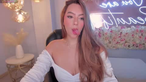  Bella Rose  online show from September 10, 3:51 am