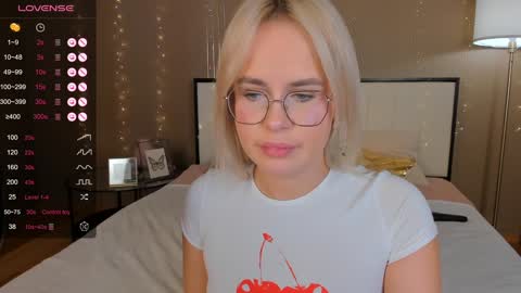 Bella online show from February 1, 4:03 am