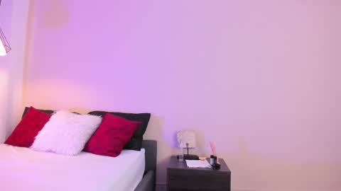 Bella Wild online show from March 2, 12:01 pm