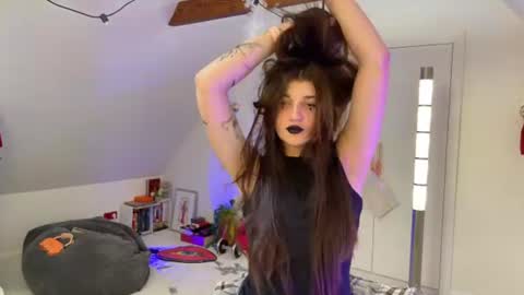 Bella online show from June 27, 7:25 am