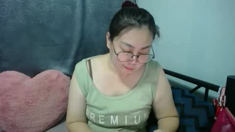 Bella online show from April 15, 4:16 am