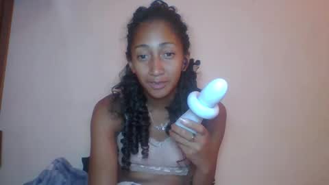 belle_annah online show from May 11, 8:54 am