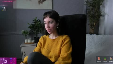 Snapshot of belle_via chatting on December 12, 1:39 pm Bella online show from December 12, 1:39 pm