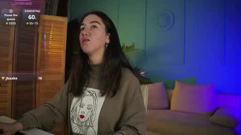 Bella online show from October 27, 2:39 pm