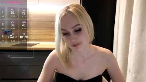 Belle online show from May 22, 4:14 pm