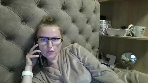 Amelia online show from September 27, 5:54 pm