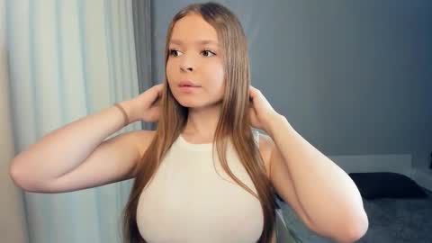 Bella online show from September 14, 6:20 pm