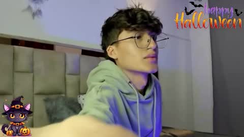 Neon online show from October 29, 11:34 am