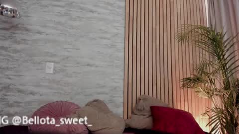 Snapshot of bellota_sweet chatting on March 2, 8:29 pm Bella online show from March 2, 8:29 pm