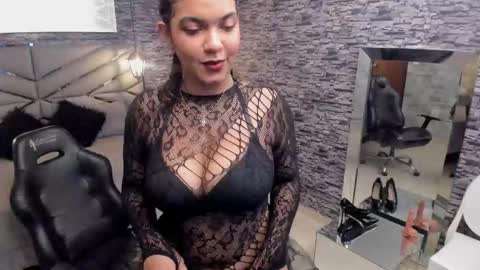 Belly online show from October 31, 7:58 pm