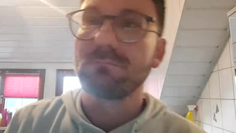 ben00189 online show from March 19, 5:07 pm