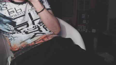 benijamin online show from November 23, 10:19 pm