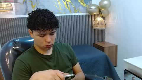 BENJAMIN online show from October 14, 8:23 pm