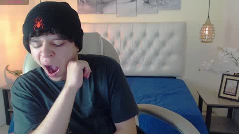 BENJAMIN online show from January 31, 1:01 am