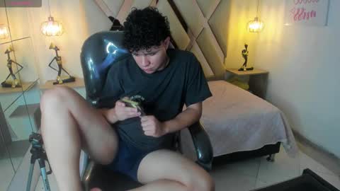 BENJAMIN online show from October 1, 9:02 pm