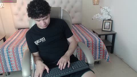 BENJAMIN online show from February 2, 1:19 pm
