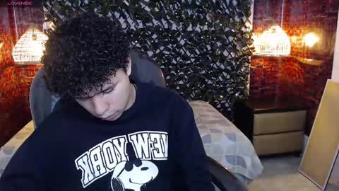 BENJAMIN online show from March 7, 8:33 pm