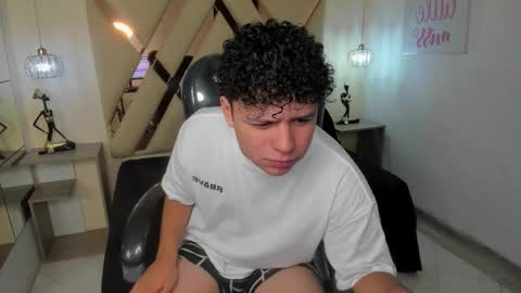 BENJAMIN online show from October 12, 8:10 pm