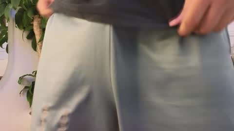 bennett_alejoo online show from April 15, 8:31 pm