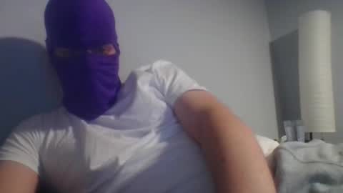 bennybueno online show from March 28, 3:30 am