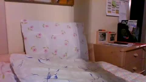 bennybutterfly007 online show from December 9, 8:22 am