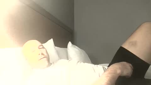 bensoncarverd online show from April 22, 12:29 am