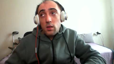 bentish online show from February 17, 10:14 am