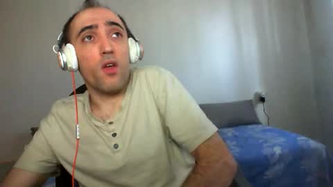 bentish online show from October 18, 6:06 am