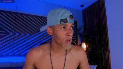 bento_fox online show from September 16, 3:19 am