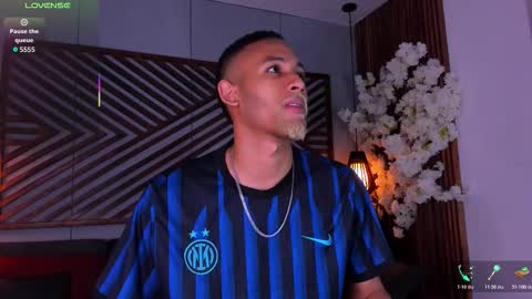 bento_fox online show from November 19, 4:01 am