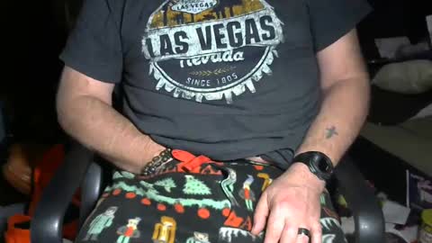 bergeeric1970 online show from February 25, 12:36 am