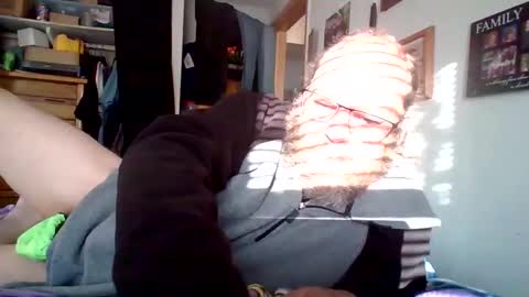 bergeeric1970 online show from April 28, 12:31 pm