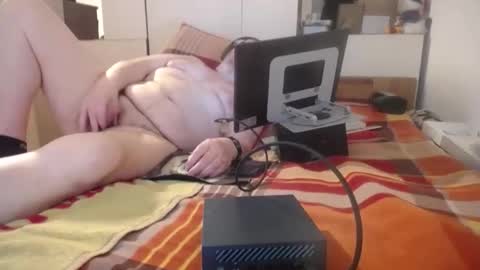 berlinerbaer1963 online show from October 3, 7:00 pm