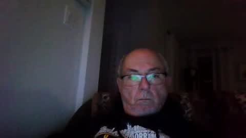 bernard1102 online show from September 21, 12:47 am