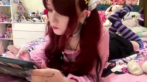 Eva  online show from May 16, 10:36 am