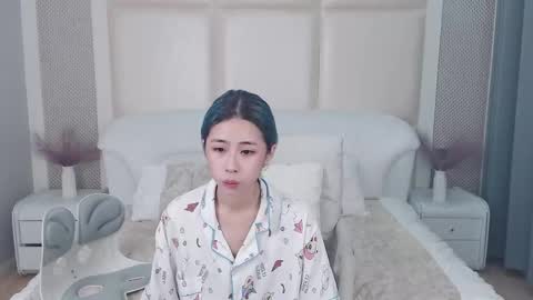 berniceafra online show from September 11, 2:35 am