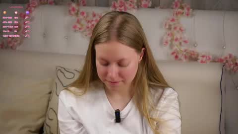 Mira online show from May 10, 11:49 am
