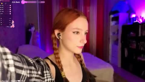 Hi Im NikaComing back online on Monday 3 online show from October 22, 9:01 am