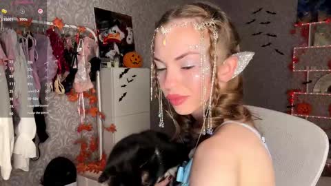 Sofia online show from October 31, 4:57 am