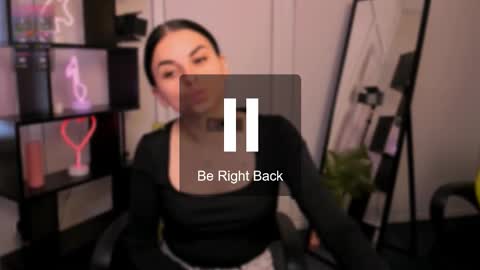 berry vibe online show from November 10, 10:29 am