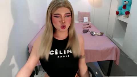 bestgirljulia online show from September 27, 11:08 am