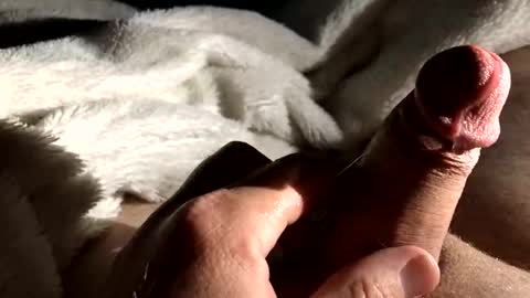 Bestwhitedude online show from April 19, 5:52 am