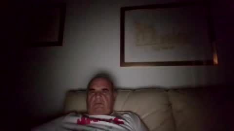 Snapshot of betta1 chatting on October 12, 12:25 am betta1 online show from October 12, 12:25 am