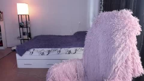 Dory make me happier online show from February 22, 3:32 am