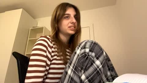 Lina online show from May 9, 6:14 pm