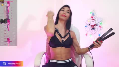 Snapshot of beuty_goddes777 chatting on December 26, 3:53 pm Nicolle Aviles online show from December 26, 3:53 pm